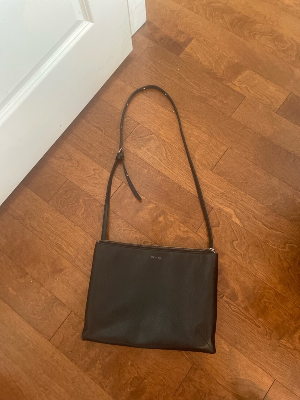 Matt & Nat Black Minimal Crossbody Shoulder Bag